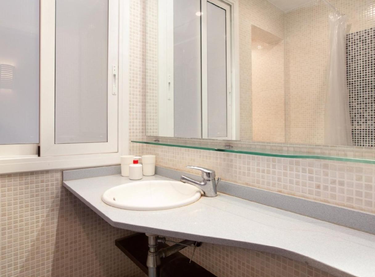 Authentic Flat2 In Poble Sec - Paralelo برشلونة المظهر الخارجي الصورة